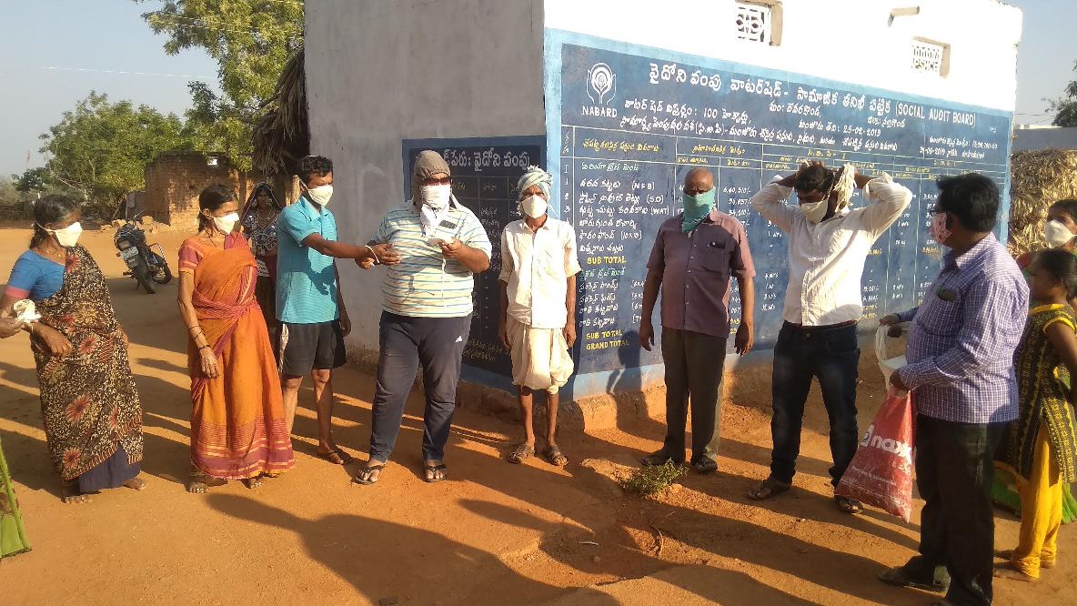 /media/ards/Covid-19 masks distribution on NGO working village.jpg